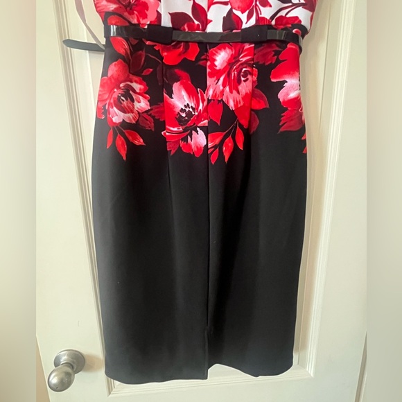 Studio Connection Belted White & Black Floral Dress with Red Rose Print Size 8 - Picture 2 of 14